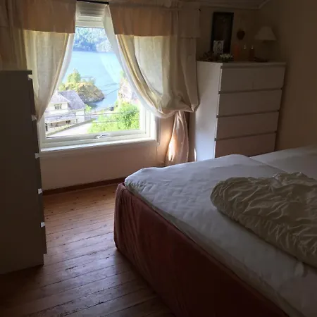 Near Langfoss * Markhus